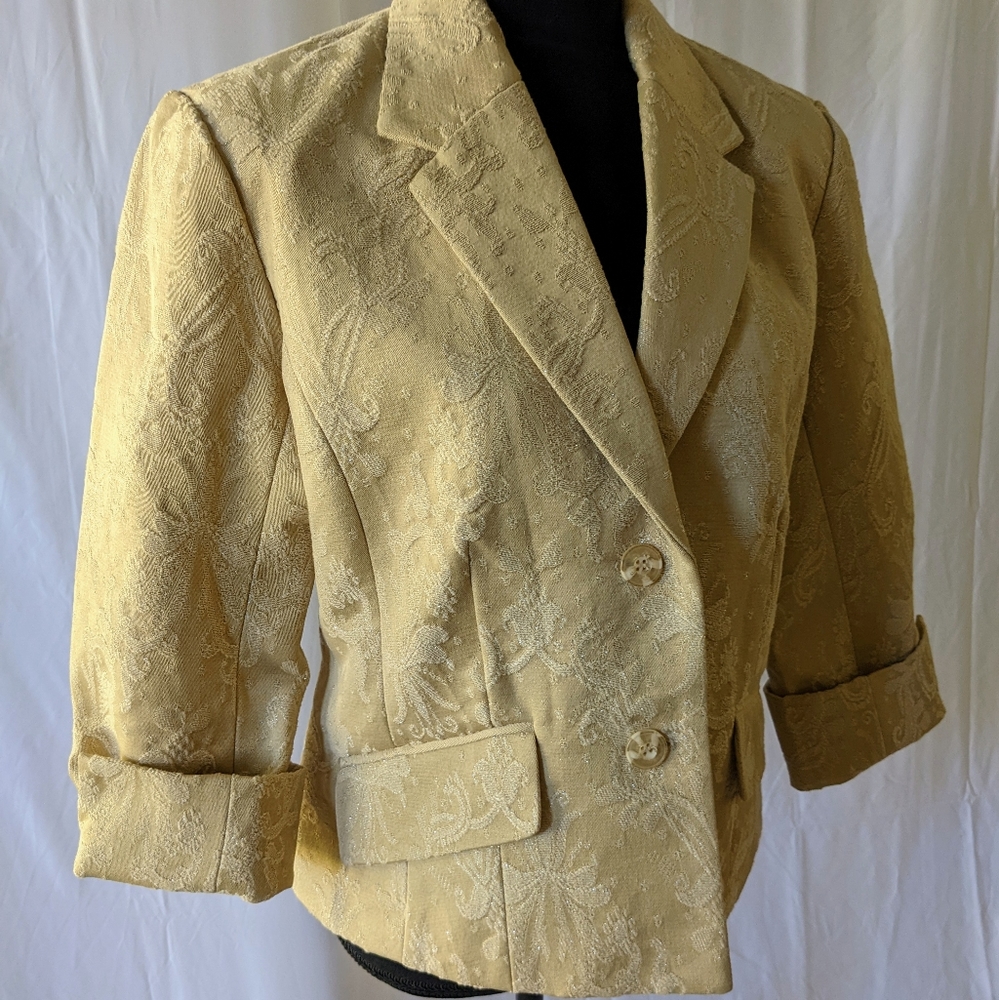 Newport News Short Jacket Soft Gold W/Raised Stitching  Women's Size 14